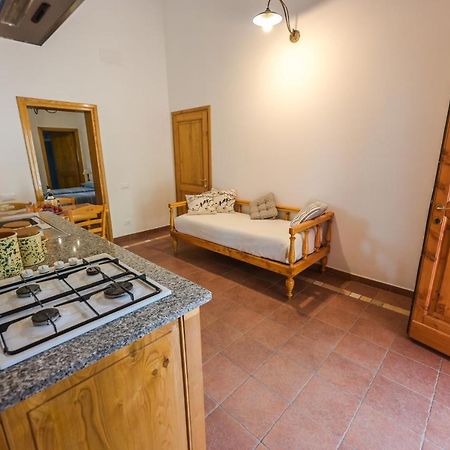 Agriturismo Poggio Al Pino Монтелупо-Фьорентино Экстерьер фото