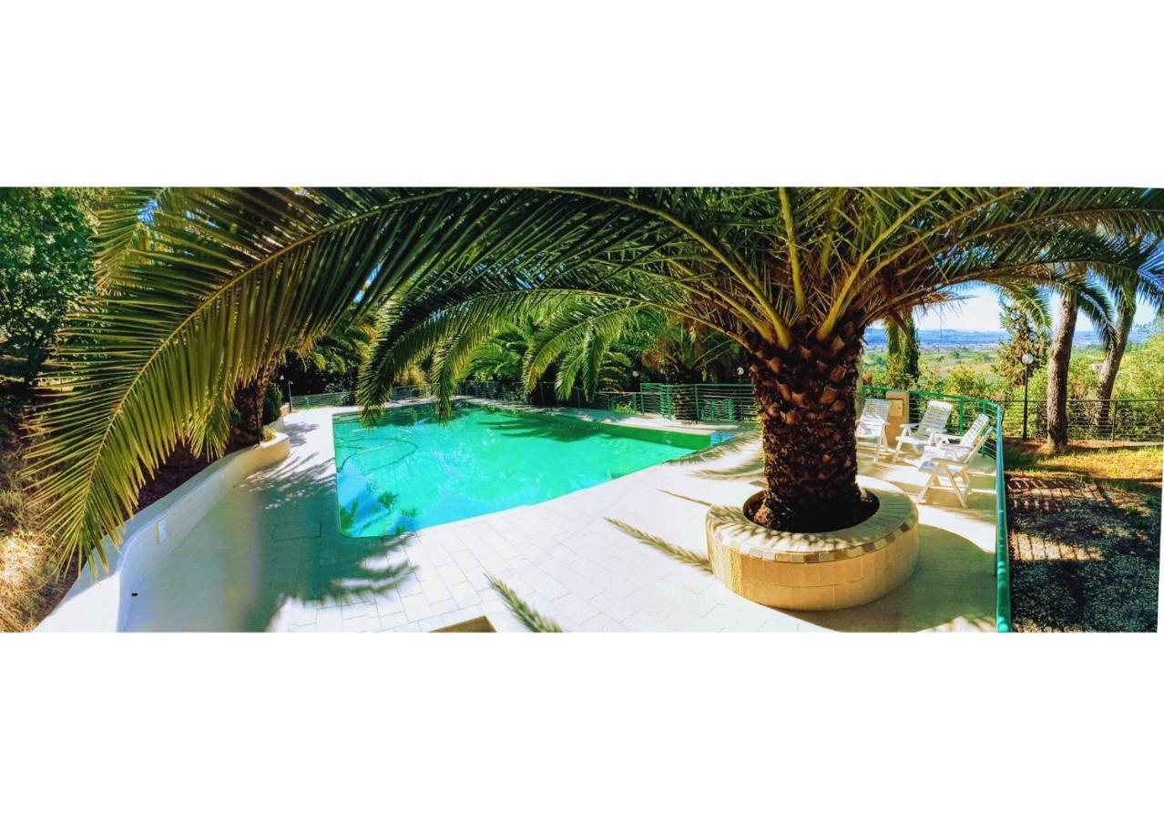Agriturismo Poggio Al Pino Монтелупо-Фьорентино Экстерьер фото