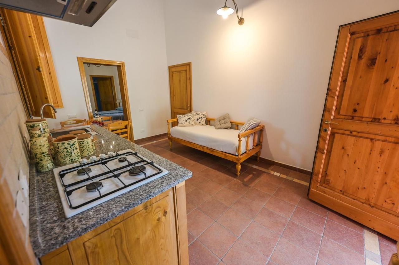 Agriturismo Poggio Al Pino Монтелупо-Фьорентино Экстерьер фото