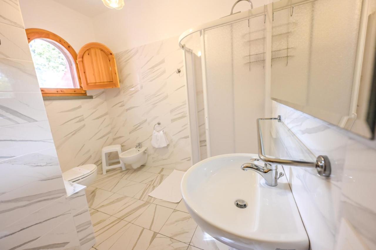 Agriturismo Poggio Al Pino Монтелупо-Фьорентино Экстерьер фото