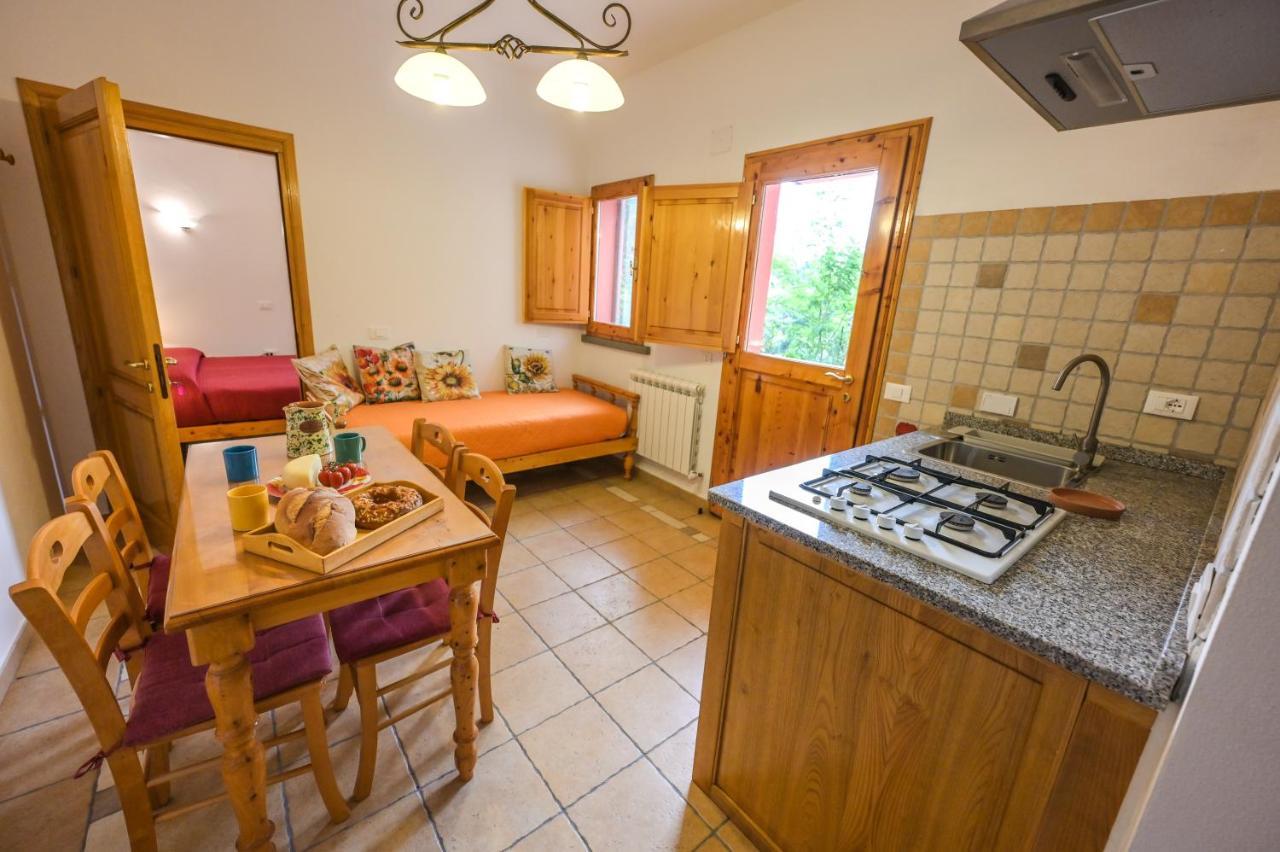 Agriturismo Poggio Al Pino Монтелупо-Фьорентино Экстерьер фото