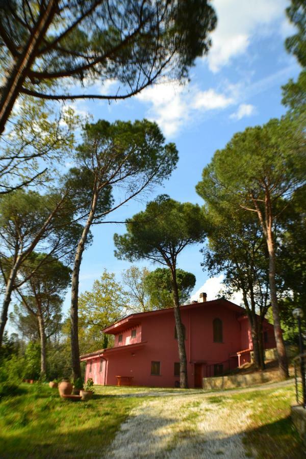 Agriturismo Poggio Al Pino Монтелупо-Фьорентино Экстерьер фото